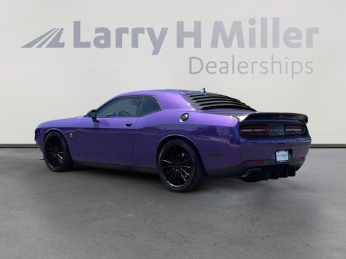 Used 2019 Dodge Challenger R/T Scat Pack w/ Driver Convenience Group RWD image 3