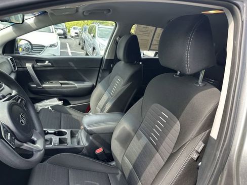 Used 2020 Kia Sportage LX w/ LX Popular Package AWD/4WD image 17