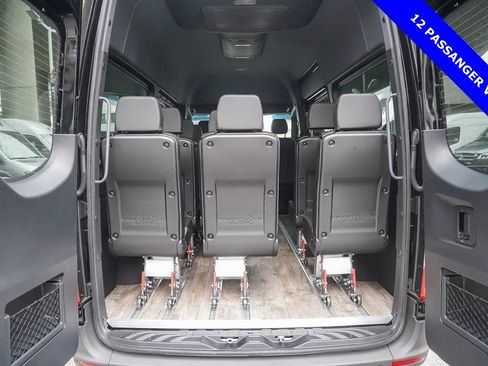 Used 2024 Mercedes-Benz Sprinter 2500 image 29