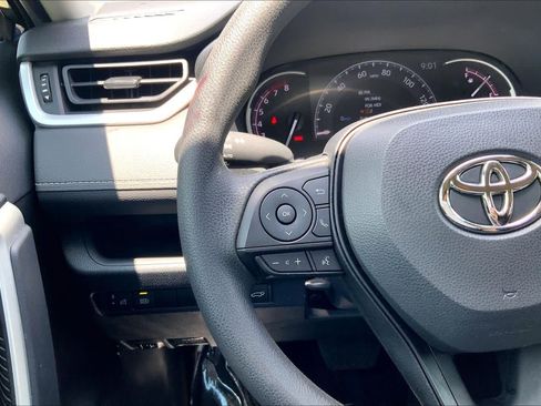 Used 2023 Toyota RAV4 XLE w/ Convenience Package FWD image 24