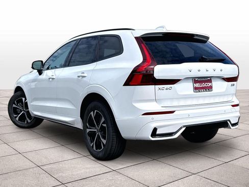 New 2026 Volvo XC60 B5 Core w/ Climate Package AWD/4WD image 3