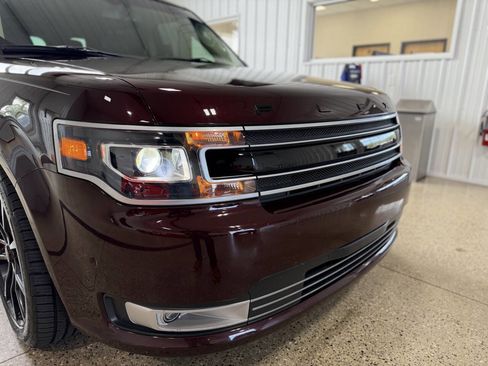 Used 2019 Ford Flex Limited w/ Equipment Group 303A AWD/4WD image 34