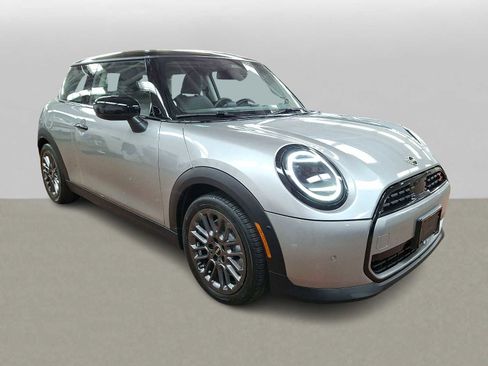 Certified 2025 MINI Cooper S image 3