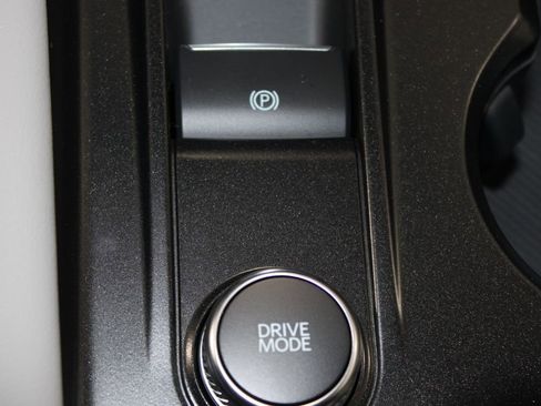New 2026 Ford Explorer Active RWD image 46