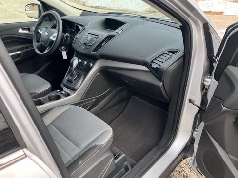 Used 2015 Ford Escape SE image 29