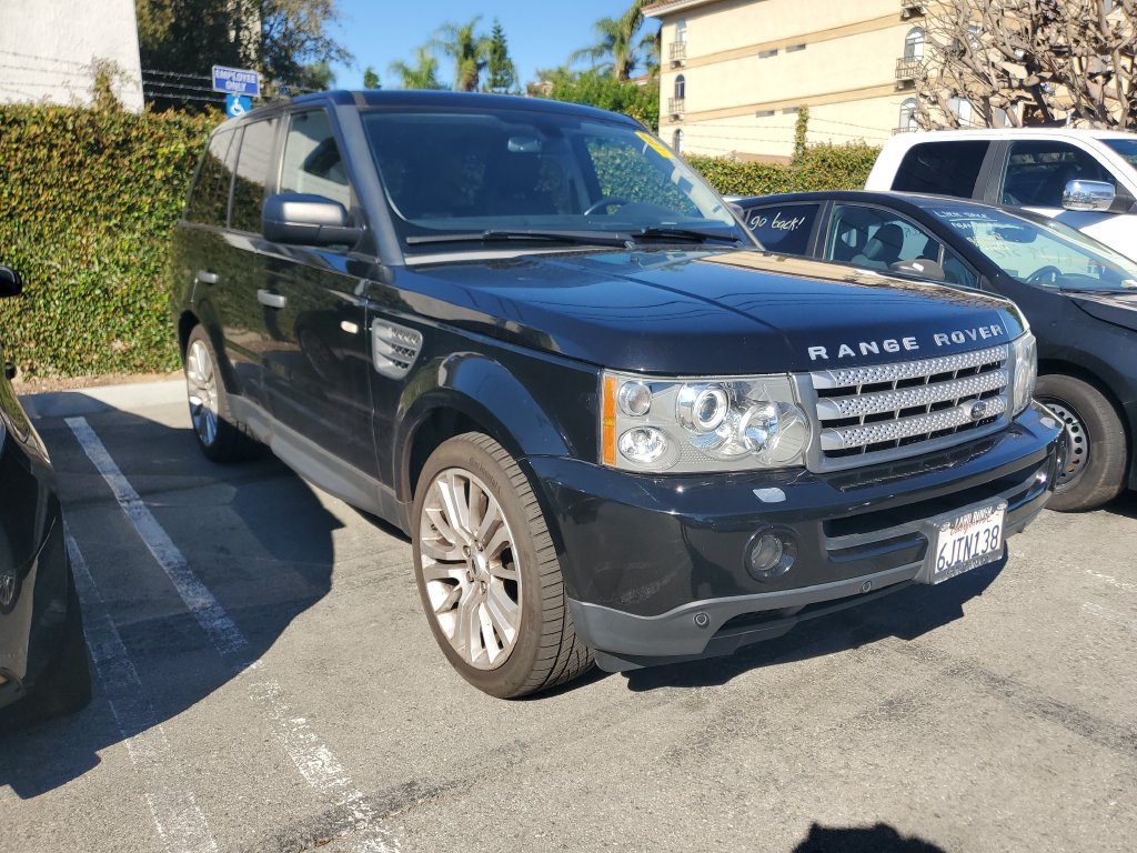 Used 2009 Land Rover Range Rover Sport Supercharged AWD/4WD image 2