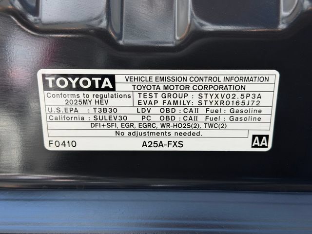 Used 2025 Toyota Camry SE w/ Convenience Package FWD image 24