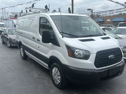 Used 2019 Ford Transit 150 130 Low Roof RWD image 3