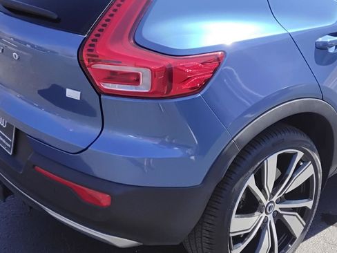 Used 2021 Volvo XC40 P8 Recharge w/ Advanced Package image 9