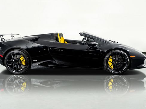 Used 2016 Lamborghini Huracan LP 610-4 image 6