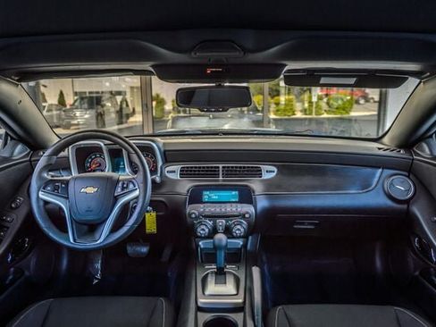 Used 2012 Chevrolet Camaro LT RWD image 4