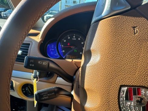 Used 2009 Porsche Cayenne image 23