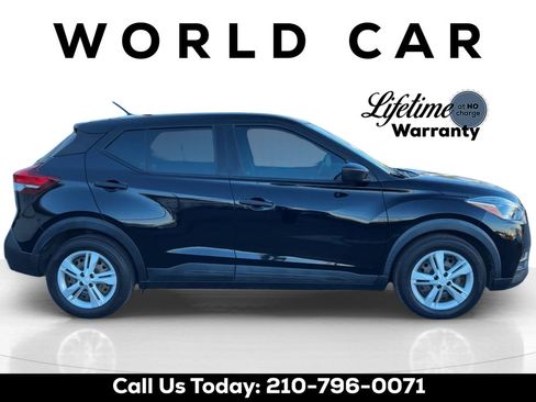 Used 2020 Nissan Kicks S FWD image 6