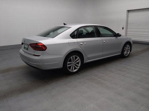 Used 2019 Volkswagen Passat 2.0T Wolfsburg w/ Wheels & Sunroof Package FWD image 10