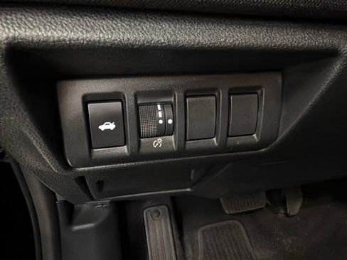 Used 2022 Subaru Legacy Premium AWD/4WD image 21