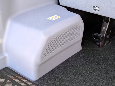 Used 2019 Ford Transit 150 XL image 16