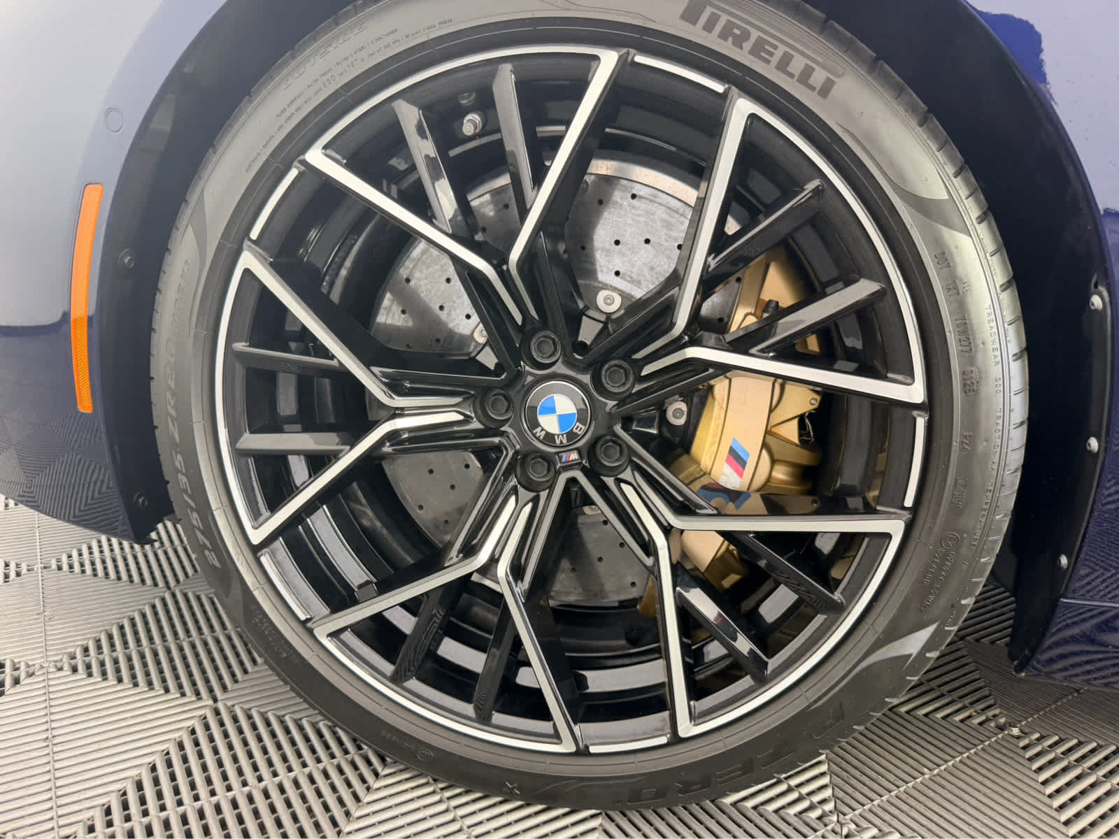 Used 2024 BMW M8 Competition w/ M Carbon Exterior Package AWD/4WD image 11