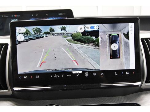 Used 2025 Ford Expedition Active AWD/4WD image 22