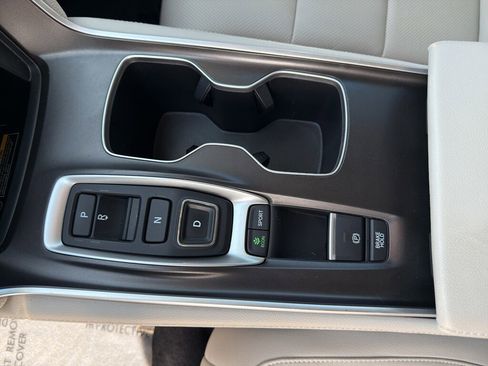 Used 2022 Honda Accord Touring image 16