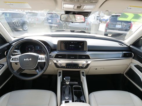 Used 2022 Kia Telluride S image 21