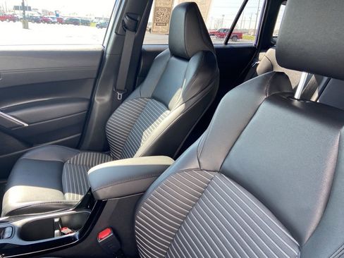 Used 2024 Toyota Corolla Cross XSE w/ Convenience Package image 12