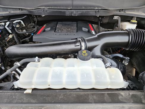 Used 2023 Ford F150 Raptor w/ Raptor Carbon Fibre Package image 37