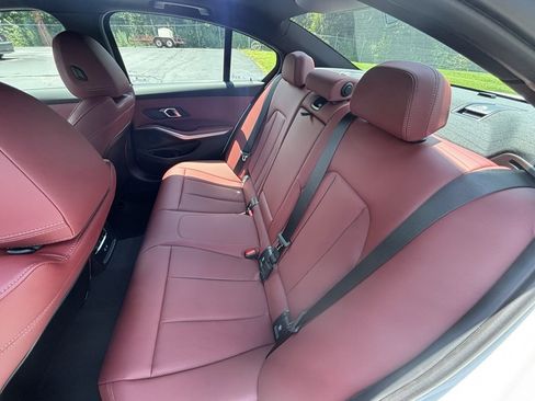 Used 2025 BMW 330i Sedan w/ Premium Package image 13