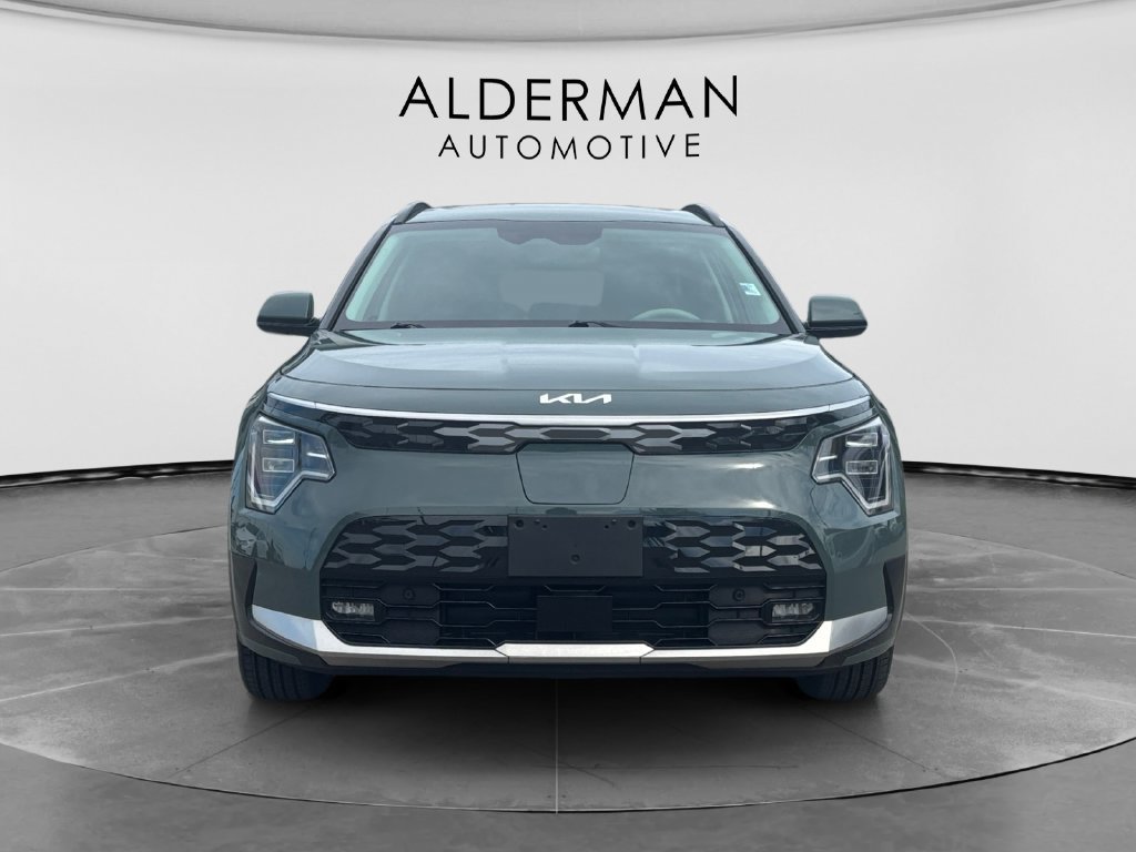 Used 2023 Kia Niro Wave w/ Wave Preserve Package FWD image 7
