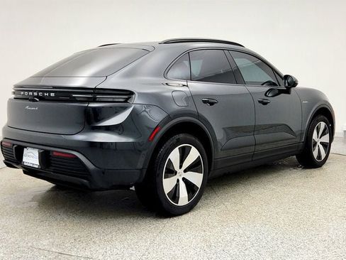 Used 2025 Porsche Macan 4 Electric AWD/4WD image 5