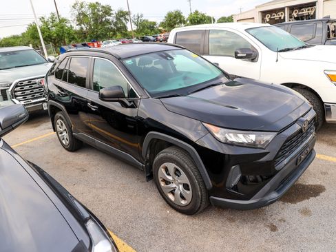 Used 2020 Toyota RAV4 LE w/ All Weather Liner Package AWD/4WD image 7