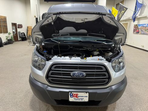 Used 2015 Ford Transit 150 XL RWD image 46