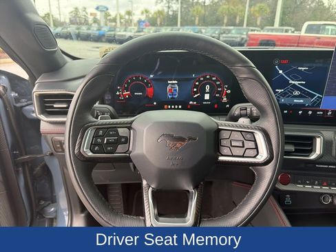 Used 2025 Ford Mustang GT Premium image 21