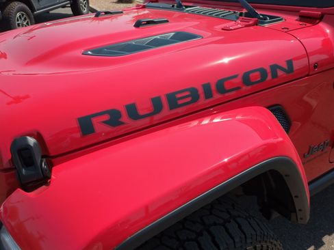 New 2025 Jeep Gladiator Rubicon w/ Steel Bumper Group image 23