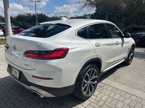 Certified 2023 BMW X4 xDrive30i w/ Premium Package image 5