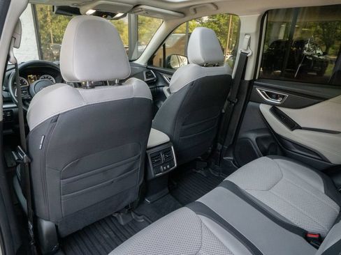 Certified 2024 Subaru Forester Premium AWD/4WD image 17
