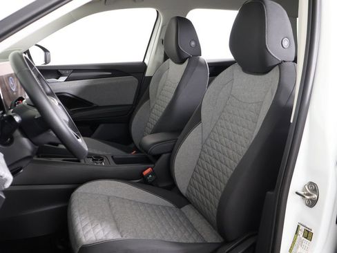 Used 2025 Volkswagen Tiguan S AWD/4WD image 29