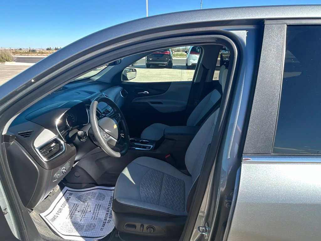 Used 2023 Chevrolet Equinox LT w/ LPO, Floor Liner Package AWD/4WD image 10