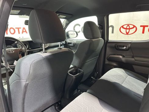 Used 2023 Toyota Tacoma TRD Off-Road image 20
