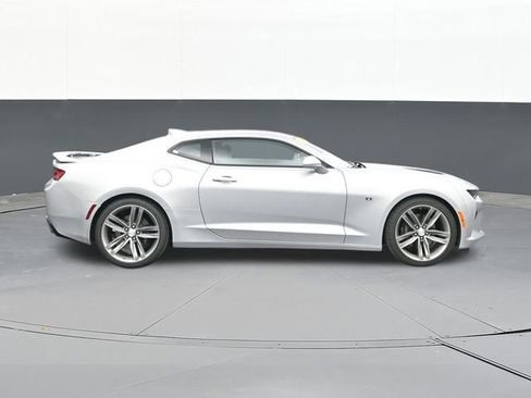 Used 2018 Chevrolet Camaro SS RWD image 18