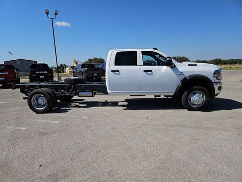 New 2026 RAM 5500 Tradesman w/ Chrome Appearance Group image 8
