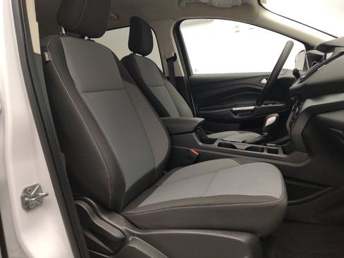 Used 2019 Ford Escape SE image 21