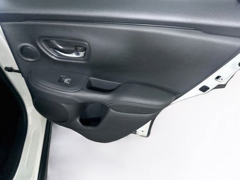 Used 2024 Honda HR-V EX-L image 28
