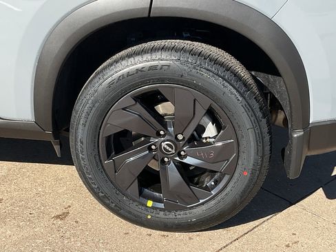 New 2026 Nissan Rogue SV image 8