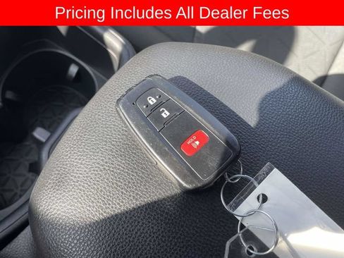 Used 2024 Toyota RAV4 XLE AWD/4WD image 34