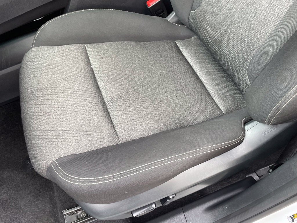 Used 2025 Nissan Rogue SV AWD/4WD image 25