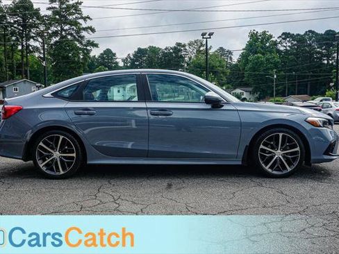 Used 2022 Honda Civic Touring image 9