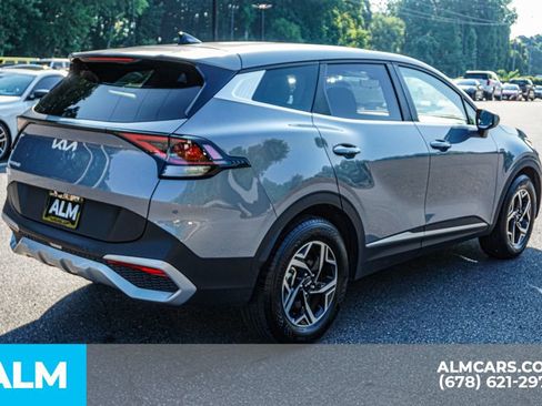 Used 2025 Kia Sportage LX FWD image 6