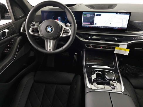 Used 2026 BMW X7 xDrive40i w/ M Sport Package AWD/4WD image 22