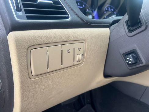 Used 2014 Hyundai Genesis 3.8 w/ Premium Package 02 image 20