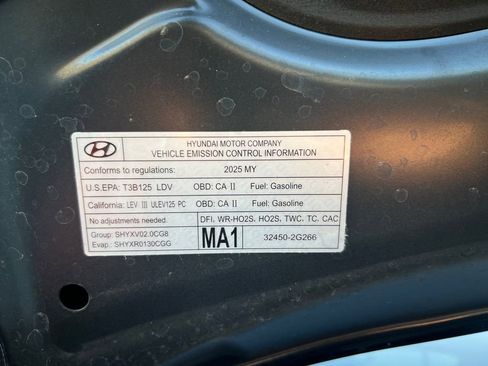 Certified 2025 Hyundai Elantra N image 32